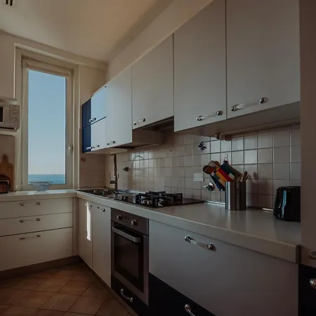 Attico Vista Mare - Centro-park * ترييستي